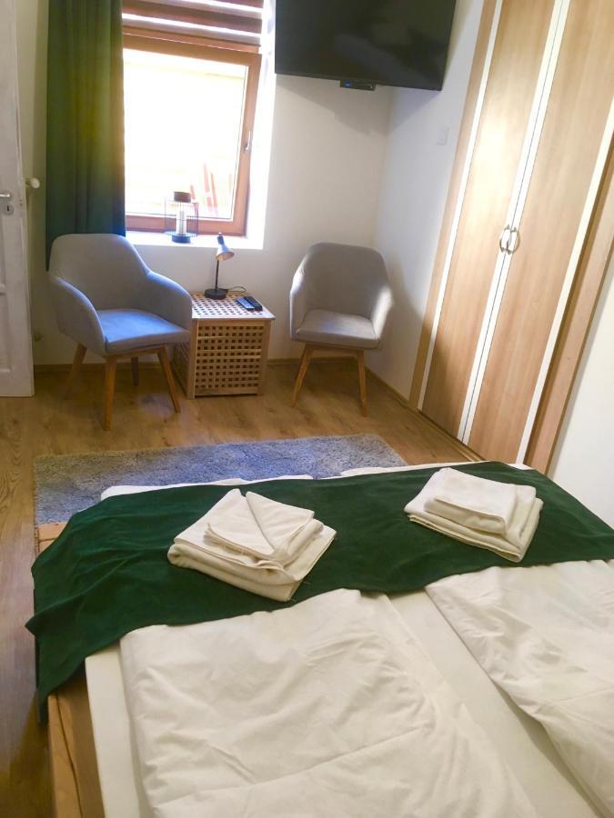 Boroka Apartman Belvaros Veszprem Exterior photo