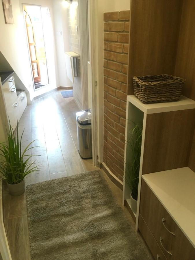 Boroka Apartman Belvaros Veszprem Exterior photo