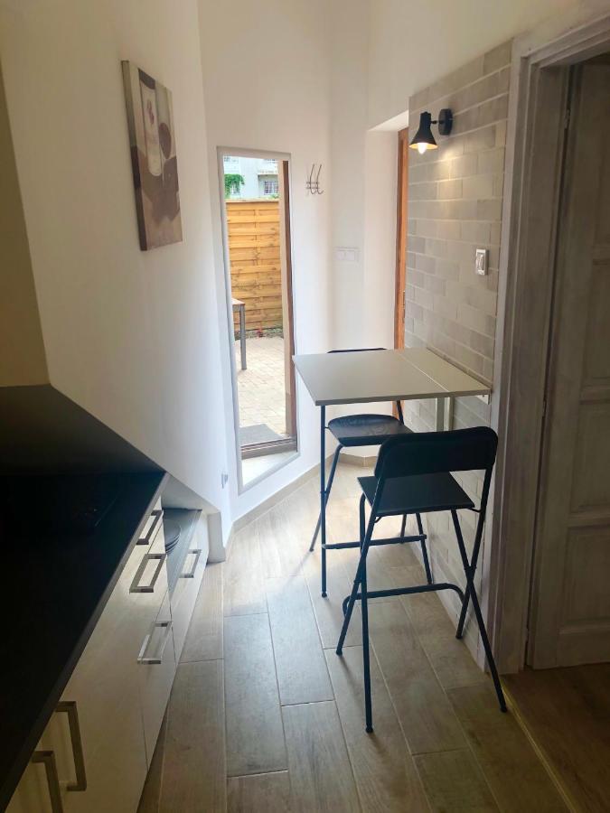 Boroka Apartman Belvaros Veszprem Exterior photo